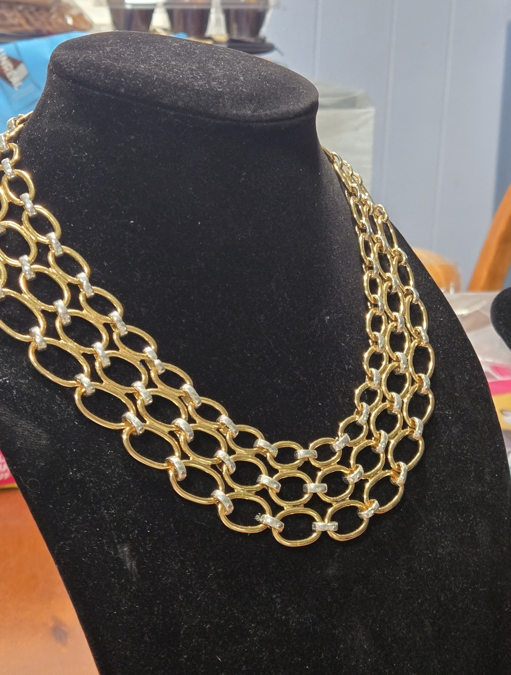 BEAUTIFUL Gold Multi-Strand Linked Chain Necklace - Women's Jewelry